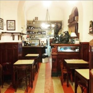 "Est! Est! Est!, a Roma la pizzeria storica ricca di arte e tradizione 11