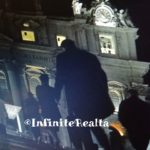 Via Crucis 2020, 14 Stazioni che il Covid-19 non ha fermato in Piazza San Pietro 4 Via Crucis 2020, 14 Stazioni che il Covid-19 non ha fermato in Piazza San Pietro 3