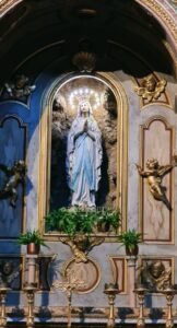 Madonna di Lourdes , Assisi Laura Ciulli Infinite Realtà.it