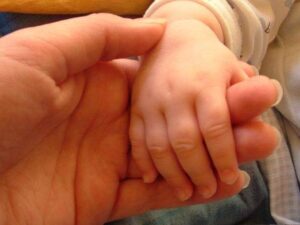 MammeMatte, bambini abbandonati 