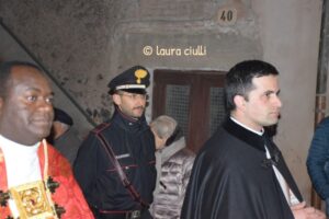 Don Terence Nkandu, don Nicola MigliaccioProcessione del Cristo morto Latera 