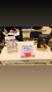 Civitavecchia, Legate da un sottile filo rosso” Anna Silvia Angelini InfiniteRealtà.it