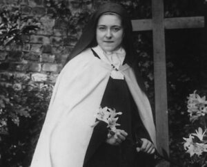 fu canonizzata da Pio XI il 17 maggio 1925 e proclamata Patrona Universale delle Missioni, contemporaneamente a San Francesco Saverio, dallo stesso Papa, il 14 dicembre 1927.