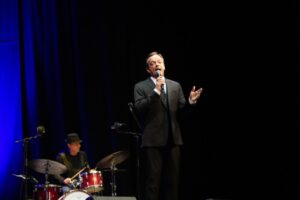 Gianluca Guidi "Sinatra. The man and his music" , dal 13 al 23 marzo 2025,
Infinite Realtà.it