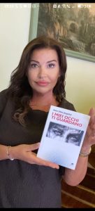 I miei occhi ti guardano Anna Silvia Angelini infinite realtà.it