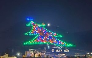Albero di Natale più grande del mondo Gubbio Laura ciulli infinite realtà.it