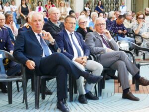 Dr Luigi Pasqualetti, Presidente Fondazione Carivit, Dr. Giorgio Di Munno, dr. Sergio Pomponio, Perfetto di Vitello fanfara della Polizia di Stato Laura Ciulli infinite realtà.it