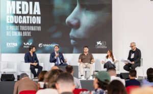 Spaggiari Carlo Migotto - Direttore di Lago Film Fest, Angela Mencarelli - CEO de La Fabbrica Società Benefit di Spaggiari, Alex Loprieno - Founder di WeShort, Nunzio Lella - Presidente di AIEF, Alessandro Inchingolo - Presidente di EQIA infinite realtà. It